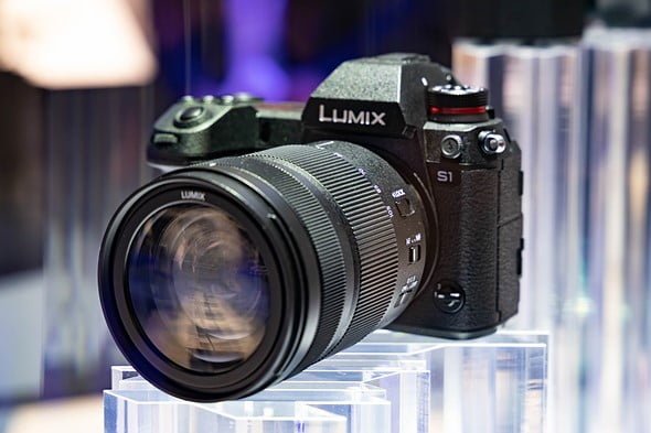 Panasonic Lumix S1