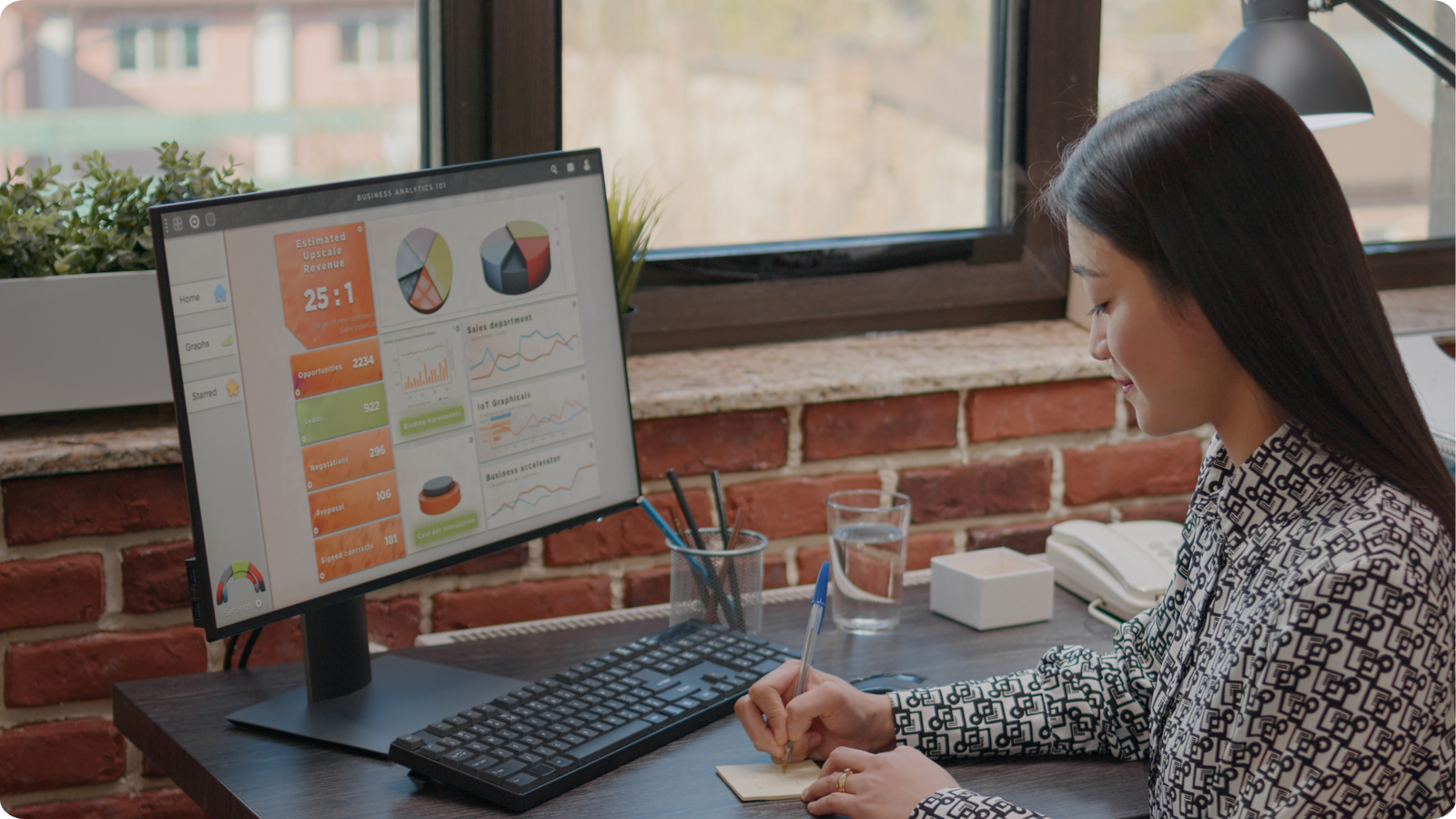 Advanced Salesforce Reporting Features for Real Estate KPIs Tracking