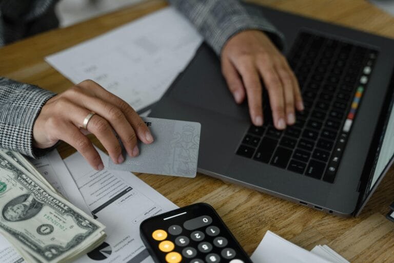 Nom Nom: The App Revolutionizing Bill Splitting for Modern Users